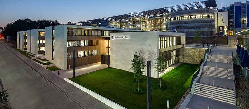 Campus FernUniversität in Hagen bei Dämmerung