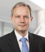 Univ.-Prof. Dr. Thomas Hering<br>(Lehrstuhl für BWL, insb. Investitionstheorie und Unternehmensbewertung)
